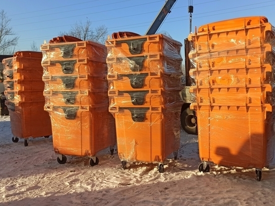 Оранжевые контейнеры для сбора пластикового мусора поступили в Читу