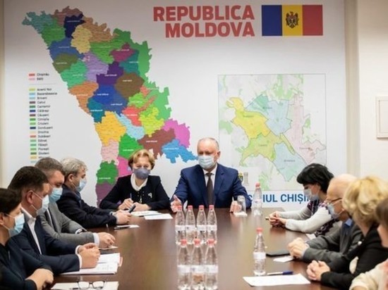 Додон: Ответственность за социальный геноцид - на президенте Молдовы