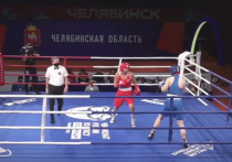 Бурятская боксерша Дарима Сандакова попала в полуфинал чемпионата России по боксу среди женщин, который проходит в Челябинске