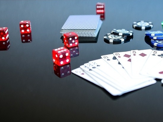 Читинец спустил на азартные игры украденные у знакомой 617 тыс р