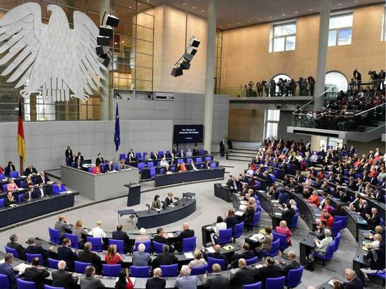 Германия: Руководство страны опять обсуждает положение с пандемией