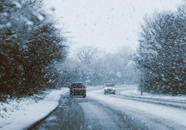 Автомобильный эксперт Егор Васильев предупредил об опасности полного привода зимой.