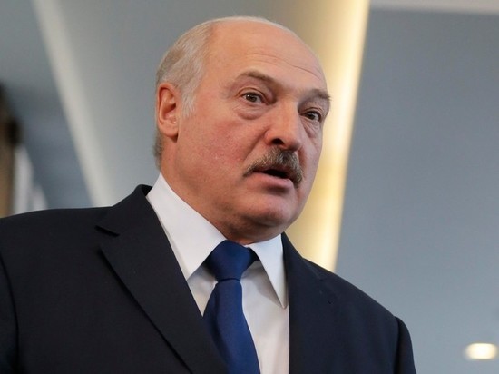 Лукашенко: Зеленский – совершенно случайный человек в политике