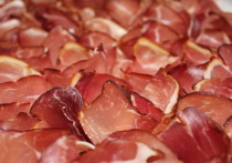 В январе – сентябре 2021 года предприятия, которые производят продукцию, поставили в Бурятию 9027,6 тонн мяса и мяса птицы