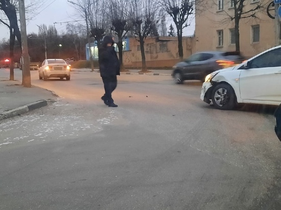На улице Новой в Рязани иномарка попала в ДТП