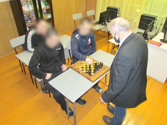 В СИЗО Бурятии для подростков провели мастер-класс по шахматам