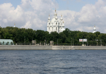 В Петербурге восстановят утраченный иконостас Смольного собора, в основе которого — картины великих художников.