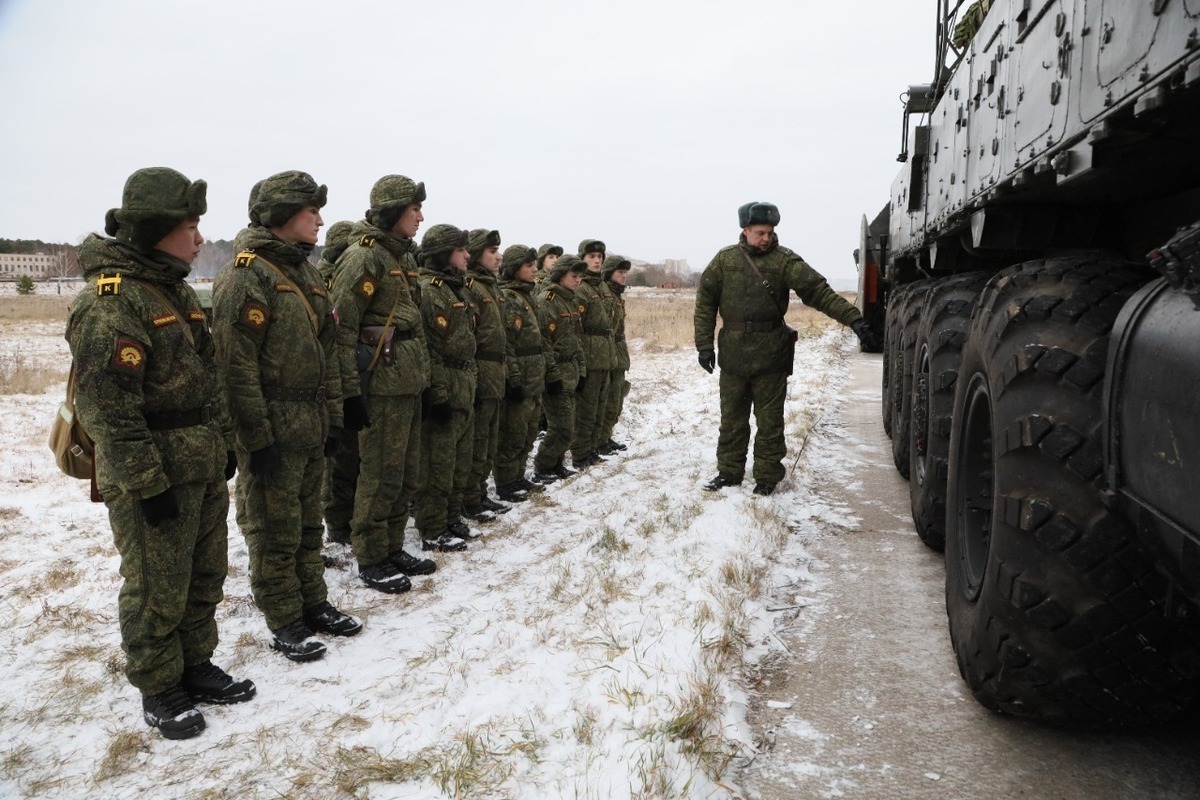 Тополь» и «Тайфун-М» встретились на одном полигоне в Серпухове - МК Серпухов