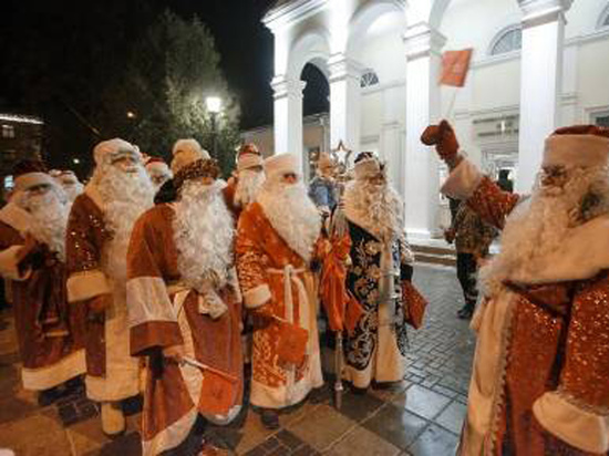 В Видном Деды Морозы устроили свой флешмоб
