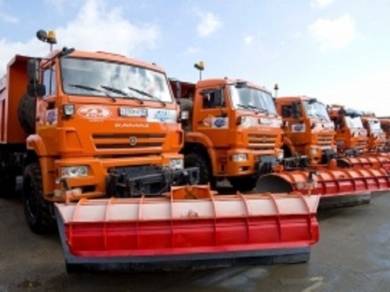 В Астраханской области на дорогах федеральных значения задействуют 130 единиц спецтехники