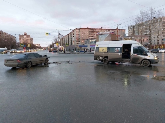 В Челябинске 16-летняя девушка получила травмы в ДТП с маршруткой