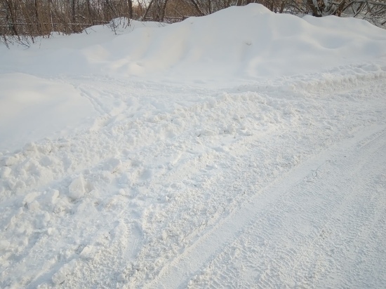 Опадает снег