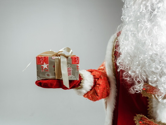 Дед Мороз рассказал, какие подарки просят маленькие и взрослые москвичи
