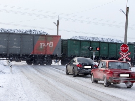 120 железнодорожных переездов обновлено на СвЖД