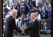 Помощник президента РФ Владимира Путина Юрий Ушаков рассказал о подготовке онлайн-саммита с американским лидером Джо Байденом