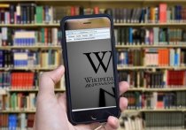 The Verge сообщает, что сооснователь Wikipedia Джимми Уэйлс выставил на продажу первую версию онлайн-энциклопедии, созданную в 2001 году