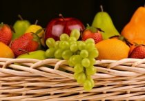 Нутрициолог Евгения Дегтянникова заявила, что на диете не стоит употреблять фрукты с высоким гликемическим индексом