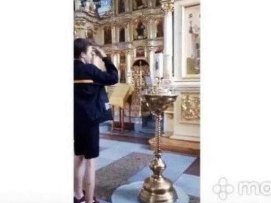 Прикурившего сигарету от свечи в храме читинца задержали в Москве