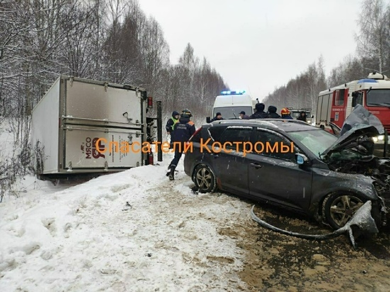 Несчастливое число: на 13-м километре шоссе Кострома-Нерехта произошло тяжелое ДТП