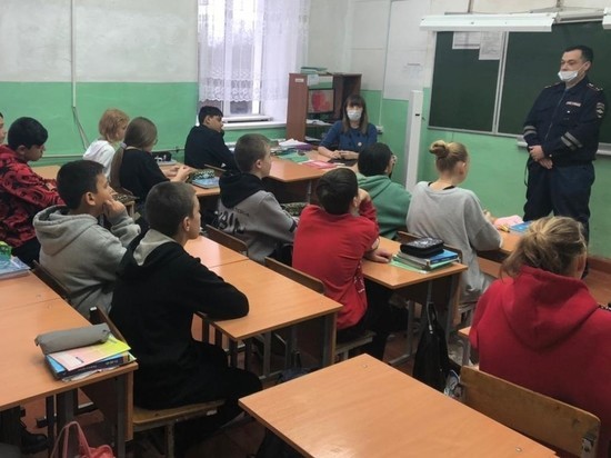 Школьникам Тверской области напомнили о ПДД