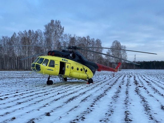 Летевший из Тюмени в Омск вертолет МИ-8 совершил аварийную посадку