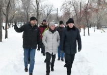 Глава Барнаула Вячеслав Франк провел выездное совещание в парке «Изумрудный»