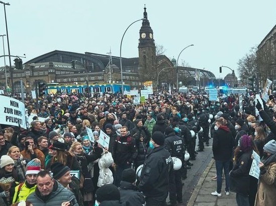 Германия: Протесты против ограничений и обязательной вакцинации