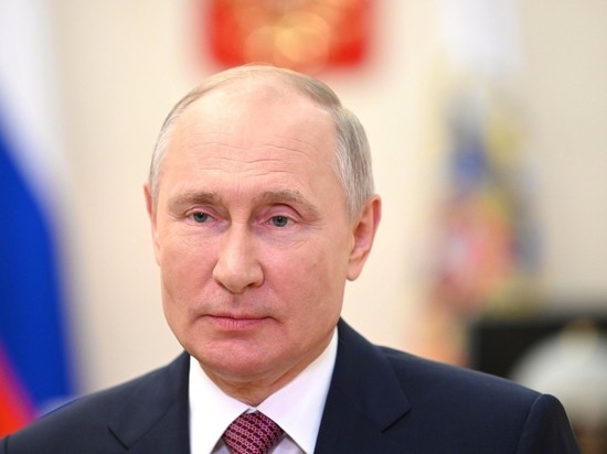 Путин пообещал продолжить поддержку волонтерского движения