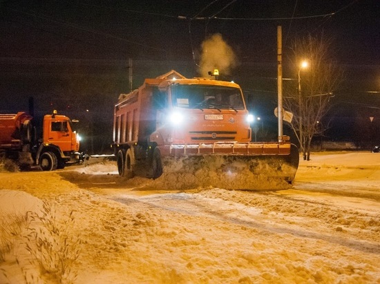 Волгоградские дорожники обеспечивают проезд по автодорогам региона