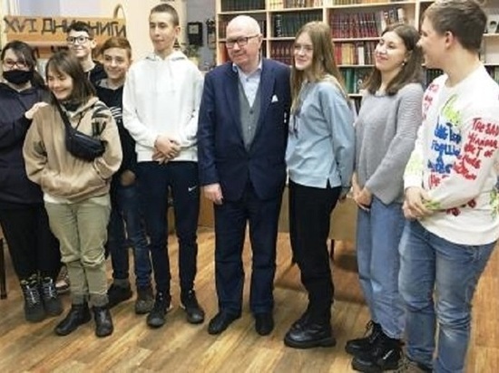 Писатель Денис Драгунский посетил Вышний Волочек