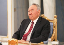 Сложивший полномочия 20 марта 2019 года первый президент Казахстана Нурсултан Назарбаев рассказал, как его уговаривали остаться главой государства