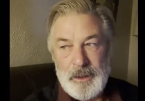 Актер Алек Болдуин удалил свой аккаунт в социальной сети Twitter