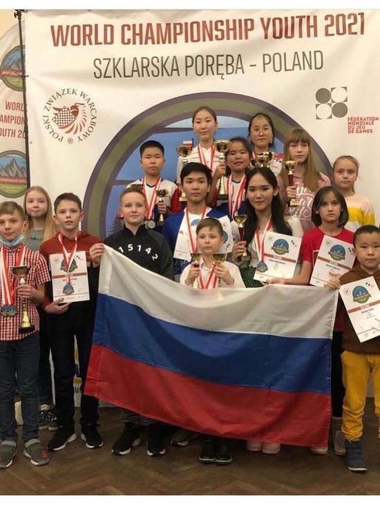 Глава Якутии поздравил юных шашистов Якутии с победой на Первенстве мира