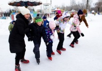 В парке культуры и отдыха «Центральный» в Барнауле открыли каток