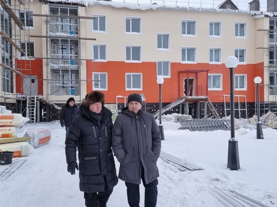 Строительство новых домов и снос старых проинспектировал Паршаков в Тазовском