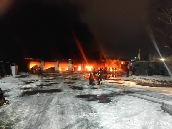 Ремонтные помещения завода «Янтарь» сгорели в Калининграде