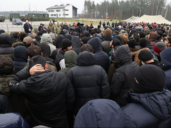 Выяснилось, во сколько белорусам обходится содержание застрявших на границе мигрантов