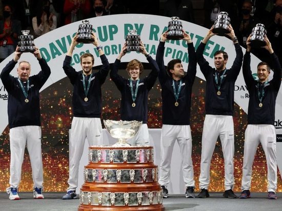 Российские теннисисты впервые за 15 лет выиграли Кубок Дэвиса