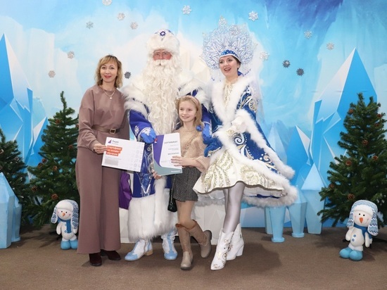 «Ростелеком» в Алтайском крае подарил полгода интернета и учебу в «Лицее» за новогоднюю елку
