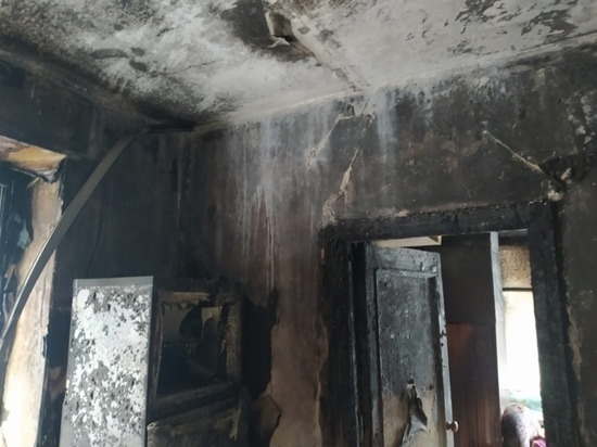 Пожарные эвакуировали пятерых человек из-за пожара в доме Йошкар-Олы