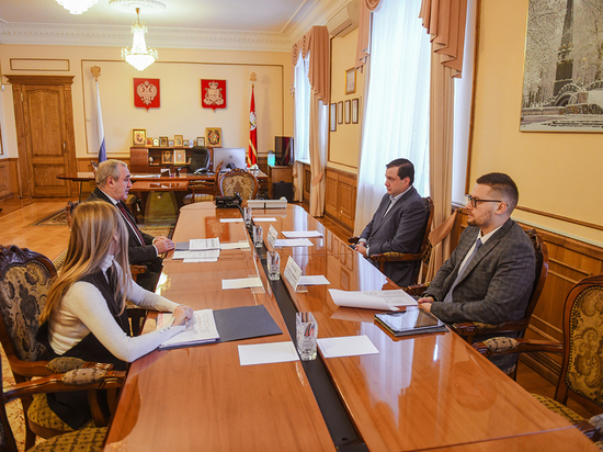 Сергей Неверов и Алексей Островский провели рабочую встречу в Смоленске