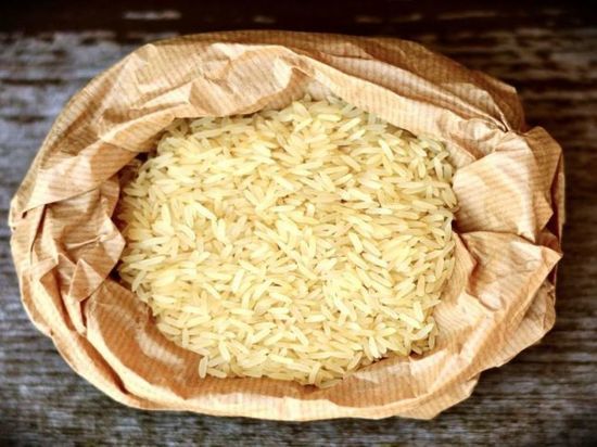 В какой воде варить рис, чтобы гарнир получился рассыпчатым: горячей или холодной
