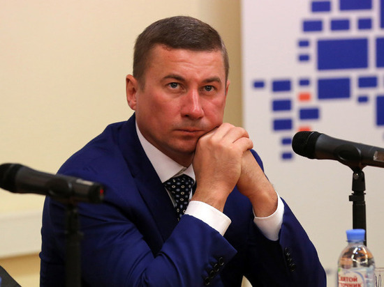 «Единая Россия» приостановит членство задержанного экс-главы Калининского района Громова