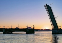 Судоходство в Петербурге уже остановлено, но в начале декабря пройдут технологические разводки мостов. «Мостотрест» предупредил горожан, когда и какие переправы будут недоступны.