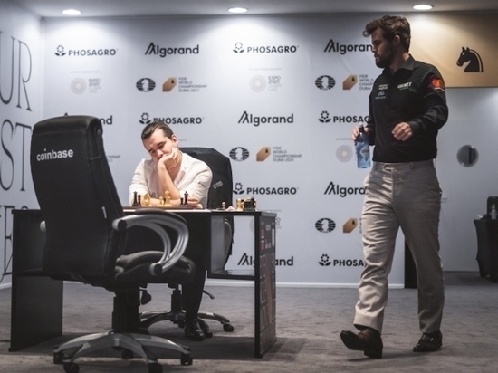 Непомнящий проиграл Карлсену в девятой партии матча за мировую корону