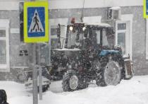 В ночь с 7 на 8 декабря очисткой барнаульских дорог занимались 129 единиц снегоуборочной техники