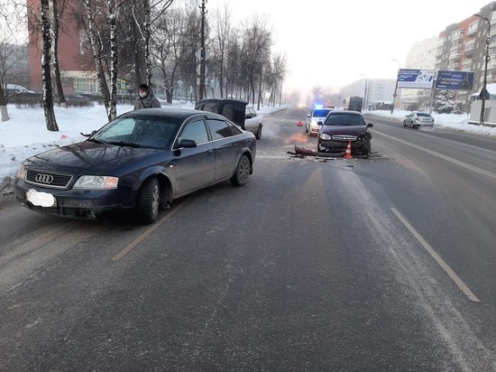 Пассажирка «Шевроле Ланос» пострадала в ДТП в Пскове