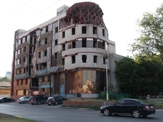 В центре Барнаула продают скандальные участки под «барнаульским разломом»