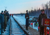 Министр обороны Сергей Шойгу 8 декабря из Национального центра управления обороной РФ в режиме видеосвязи дал старт укладке пути на участке реконструкции Байкало-Амурской магистрали (БАМ), за которую отвечают железнодорожные войска