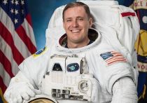 Бывший астронавт NASA Джек Фишер в интервью РИА "Новости" объяснил, почему американцы больше не летают на Луну